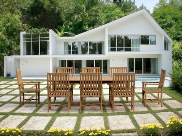 BAHAMA WILSHIRE ARMCHAIR 9-PC EXTENSION DINING SET